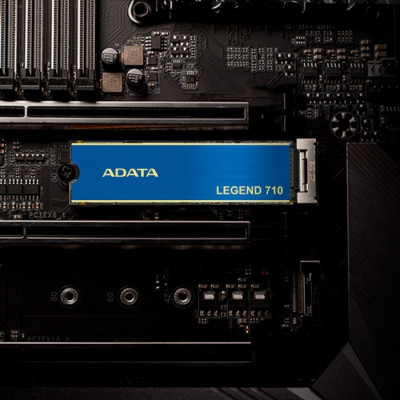 Накопичувач M.2 512Gb ADATA LEGEND 710 PCI-E 3.0 x4 3D TLC 2400/1800 MB/s (ALEG-710-512GCS)